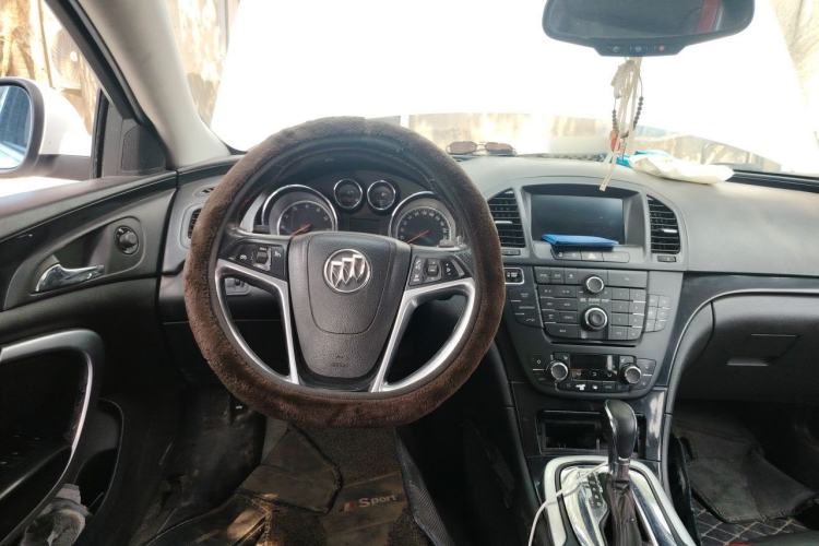 Used Buick Regal 2013 GS 2.0T Sport Edition Steering Wheel