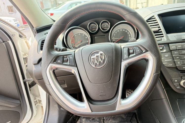 Used Buick Regal 2013 GS 2.0T Sport Edition Steering Wheel