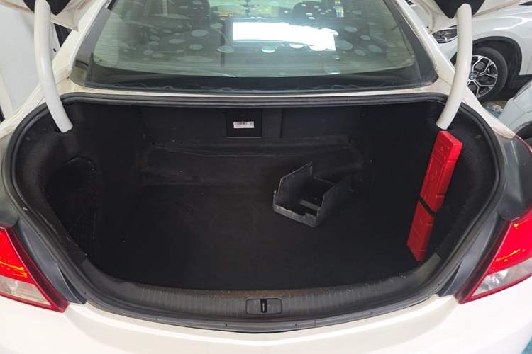 Used Buick Regal 2013 1.6T Automatic Elite Sport Edition Trunk