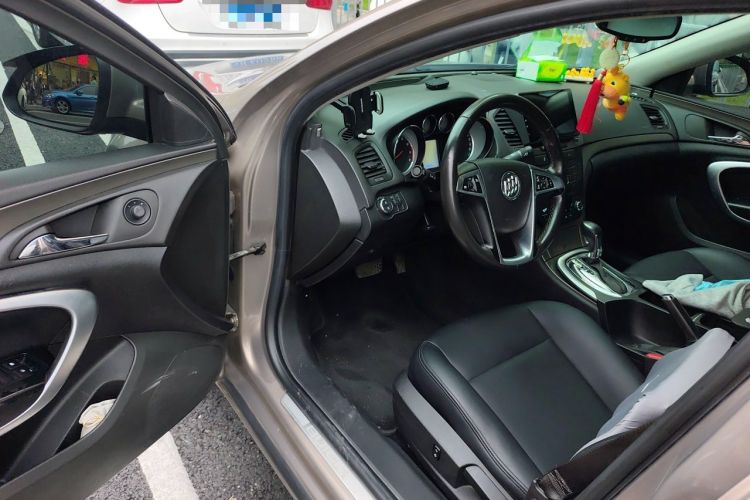 Used Buick Regal 2013 1.6T Automatic Elite Sport Edition Driver Seat