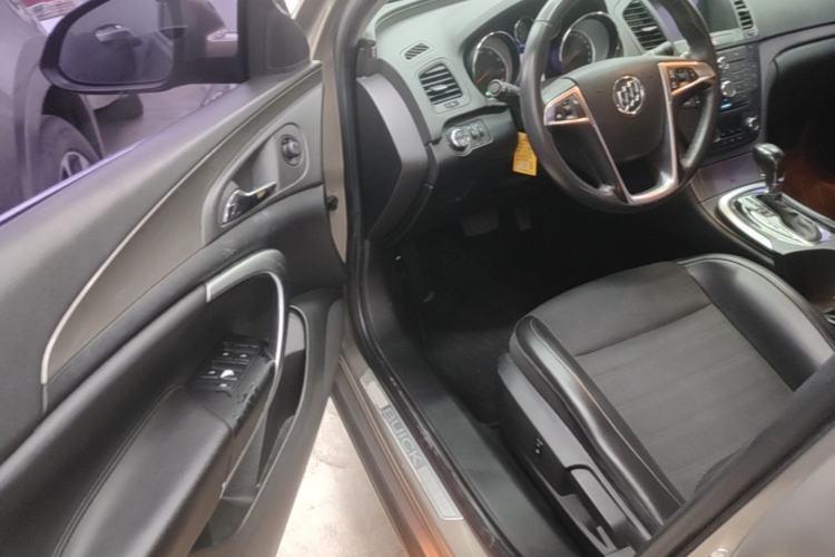 Used Buick Regal 2013 1.6T Automatic Elite Sport Edition Driver Seat
