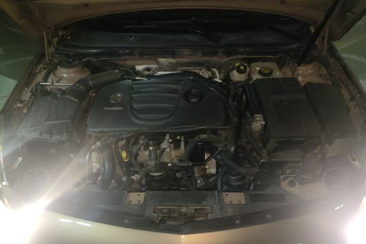 Used Buick Regal 2013 GS 2.0T Grand Sport Edition Engine Bay