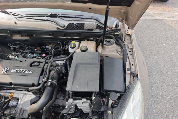 Used Buick Regal 2013 1.6T Automatic Elite Sport Edition Engine Bay Left