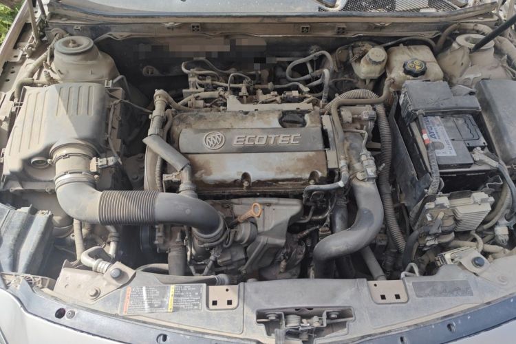 Used Buick Regal 2013 1.6T Automatic Elite Sport Edition Engine Bay