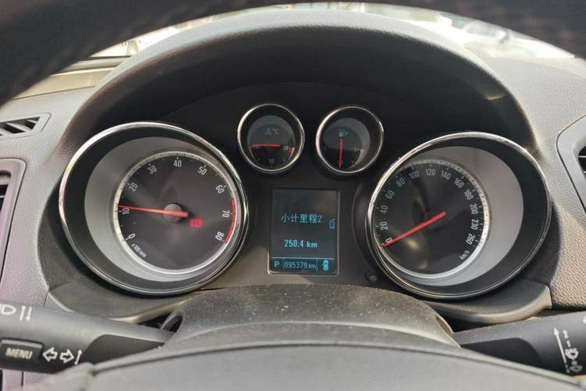Used Buick Regal 2013 1.6T Automatic Elite Sport Edition Instrument Cluster