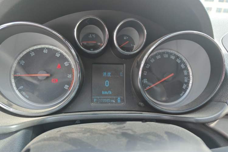 Used Buick Regal 2013 1.6T Automatic Elite Sport Edition Instrument Cluster