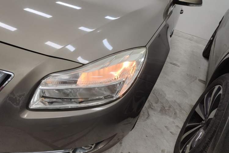 Used Buick Regal 2013 1.6T Automatic Elite Sport Edition Left Front Headlight