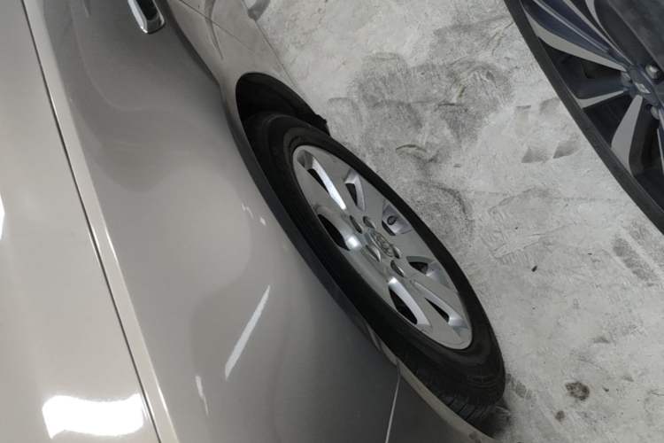 Used Buick Regal 2013 1.6T Automatic Elite Sport Edition Left Front Wheel Hub