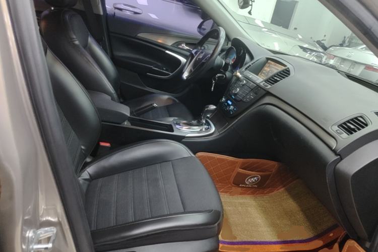 Used Buick Regal 2013 1.6T Automatic Elite Sport Edition Right Front Seat