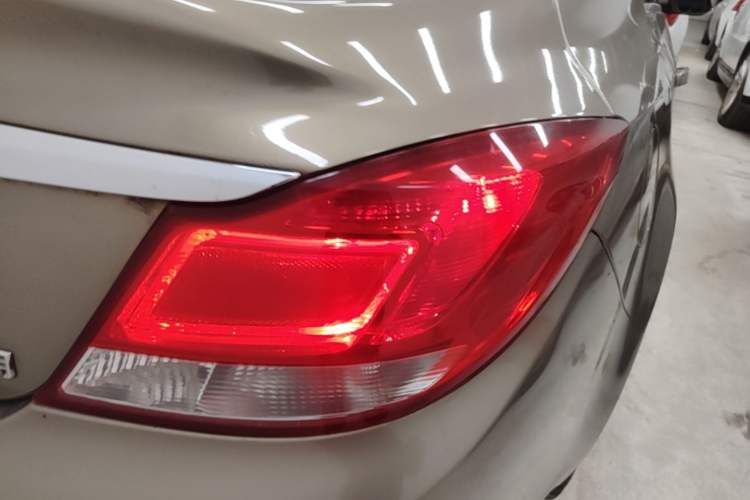 Used Buick Regal 2013 1.6T Automatic Elite Sport Edition Right Rear Taillight