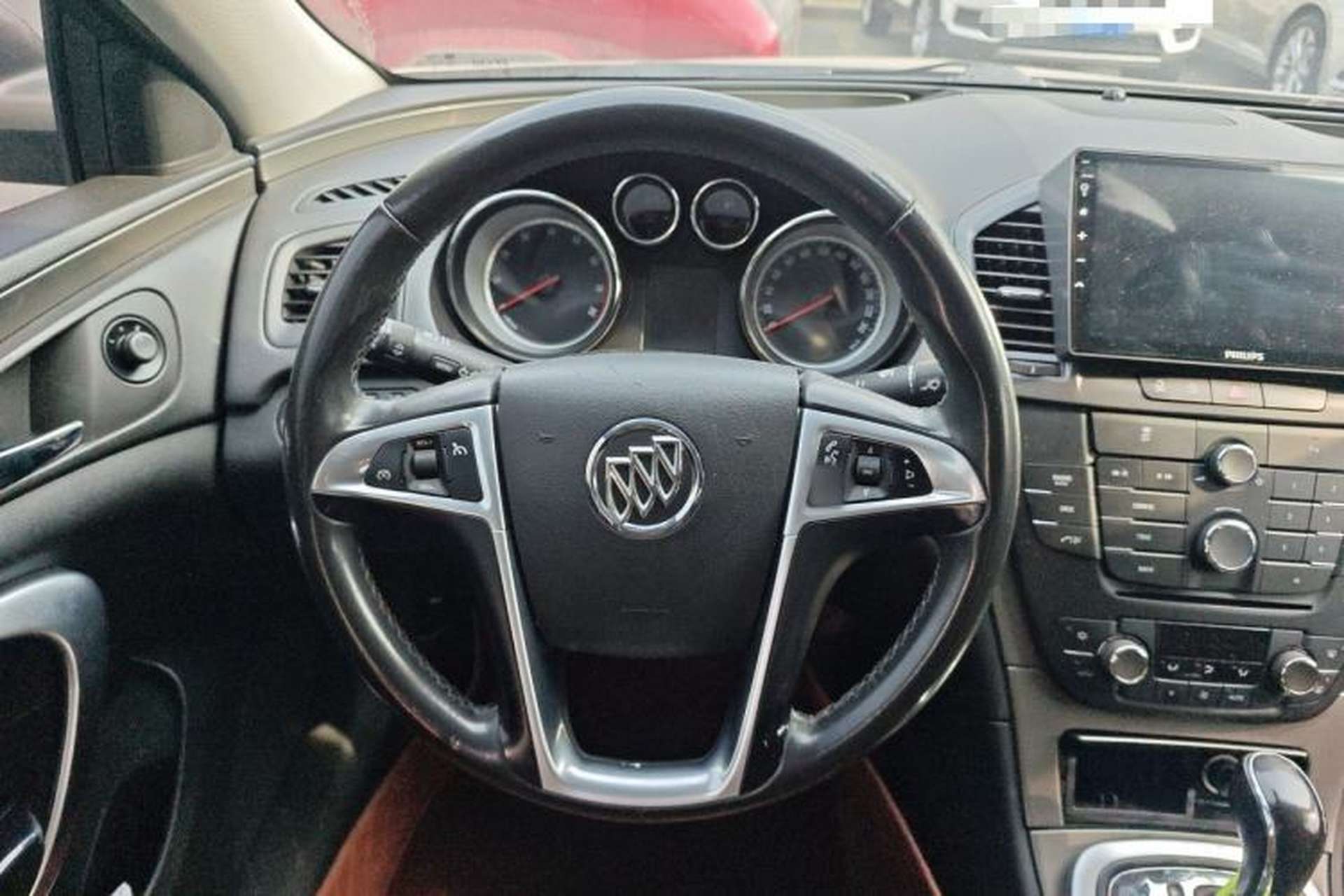 Used Buick Regal 2013 1.6T Automatic Elite Sport Edition Steering Wheel