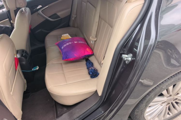 Used Buick Regal 2014 2.4L SIDI Elite Fashion Edition Left Rear Seat