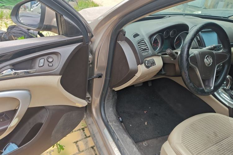 Used Buick Regal 2014 2.0L Leading Fashion Edition Driver Seat