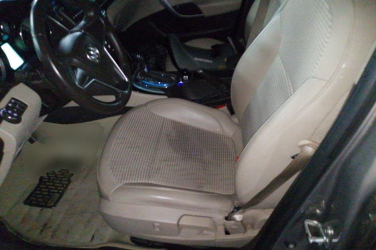 Used Buick Regal 2014 2.0L Leading Fashion Edition Driver Seat
