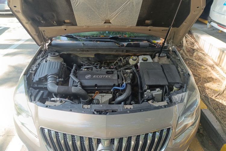 Used Buick Regal 2014 1.6T Fashionable Tech Edition Engine Bay