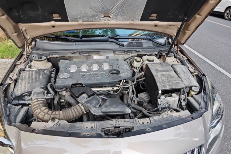 Used Buick Regal 2014 2.0L Leading Fashion Edition Engine Bay
