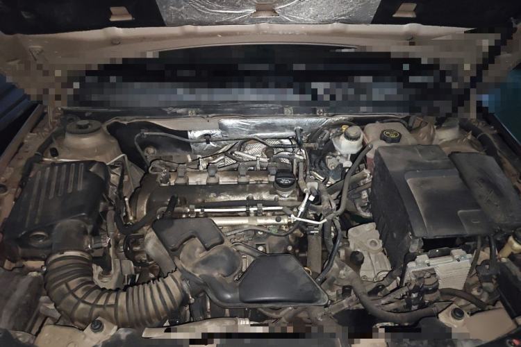 Used Buick Regal 2014 2.0L Leading Fashion Edition Engine Bay