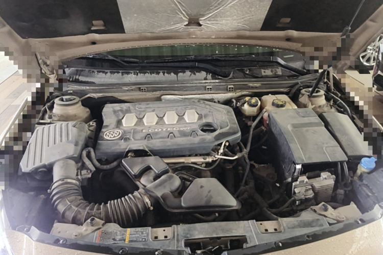 Used Buick Regal 2014 2.0L Elite Fashion Edition Engine Bay