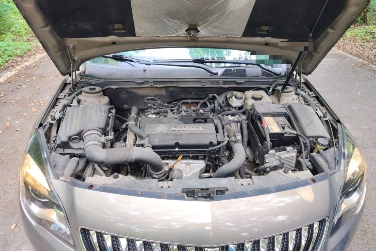 Used Buick Regal 2014 1.6T Fashionable Tech Edition Engine Bay