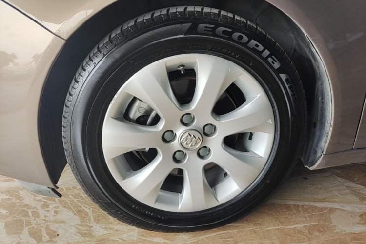 Used Buick Regal 2014 1.6T Fashionable Tech Edition Exterior 4