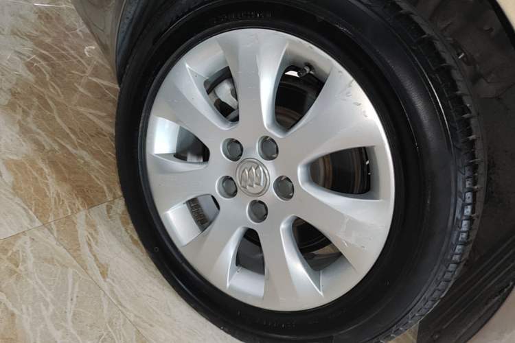 Used Buick Regal 2014 1.6T Fashionable Tech Edition Exterior 5