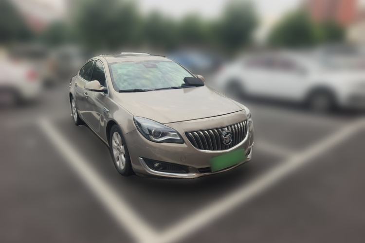 Used Buick Regal 2014 2.0L Elite Fashion Edition Front Right 45 Deg