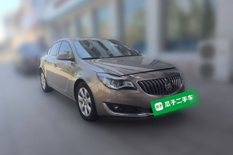 Used Buick Regal 2014 2.0L Leading Fashion Edition Front Right 45 Deg
