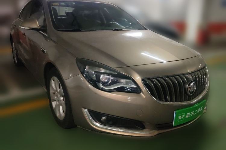 Used Buick Regal 2014 1.6T Fashionable Tech Edition Front Right 45 Deg