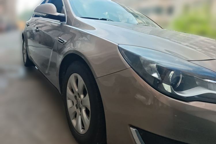 Used Buick Regal 2014 2.0L Elite Fashion Edition Front Right 45 Deg