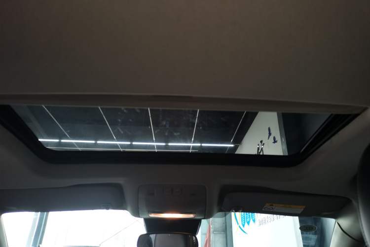 Used Buick Regal 2014 1.6T Fashionable Tech Edition Headliner