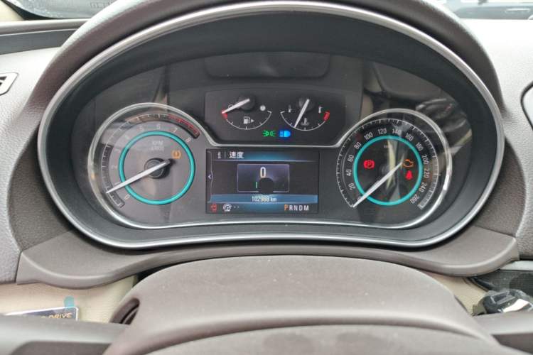 Used Buick Regal 2014 2.0L Elite Fashion Edition Instrument Cluster
