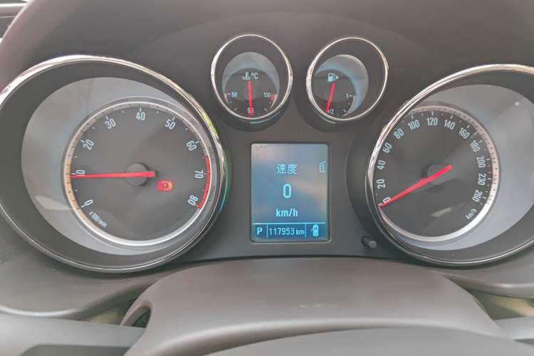 Used Buick Regal 2014 2.0L Leading Fashion Edition Instrument Cluster