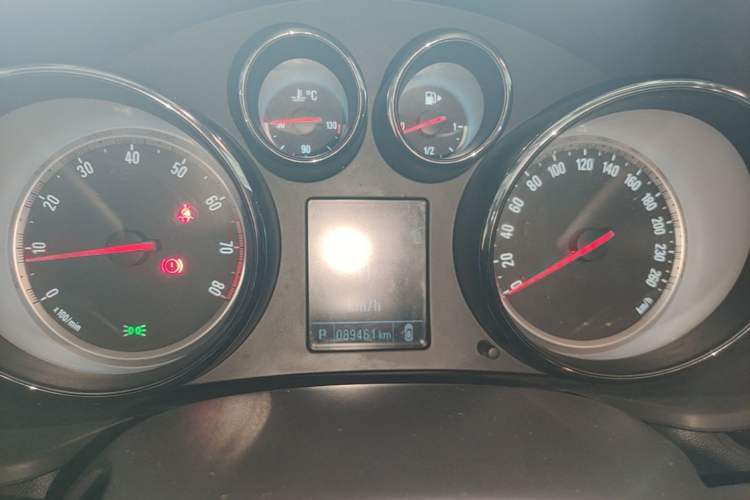 Used Buick Regal 2014 1.6T Fashionable Tech Edition Instrument Cluster