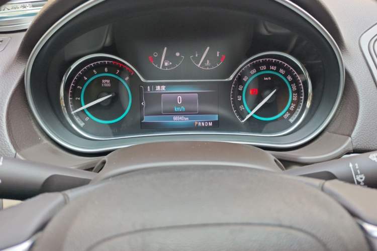 Used Buick Regal 2014 2.0L Elite Fashion Edition Instrument Cluster
