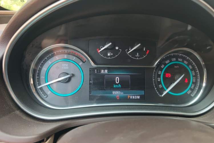 Used Buick Regal 2014 2.0L Elite Fashion Edition Instrument Cluster
