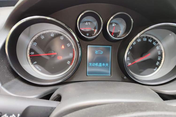 Used Buick Regal 2014 1.6T Fashionable Tech Edition Instrument Cluster