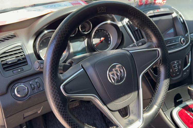 Used Buick Regal 2014 1.6T Fashionable Tech Edition Interior 2