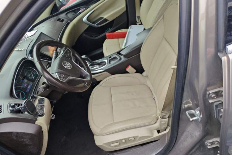 Used Buick Regal 2014 2.0L Elite Fashion Edition Left Front Seat