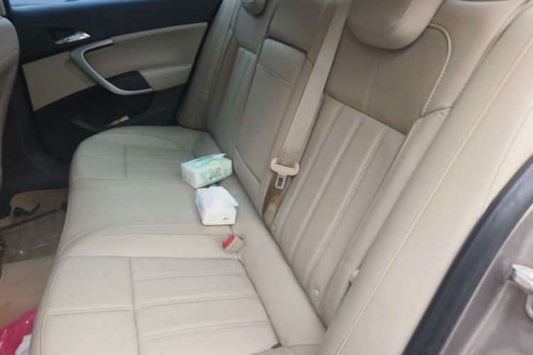Used Buick Regal 2014 2.0L Elite Fashion Edition Left Rear Seat