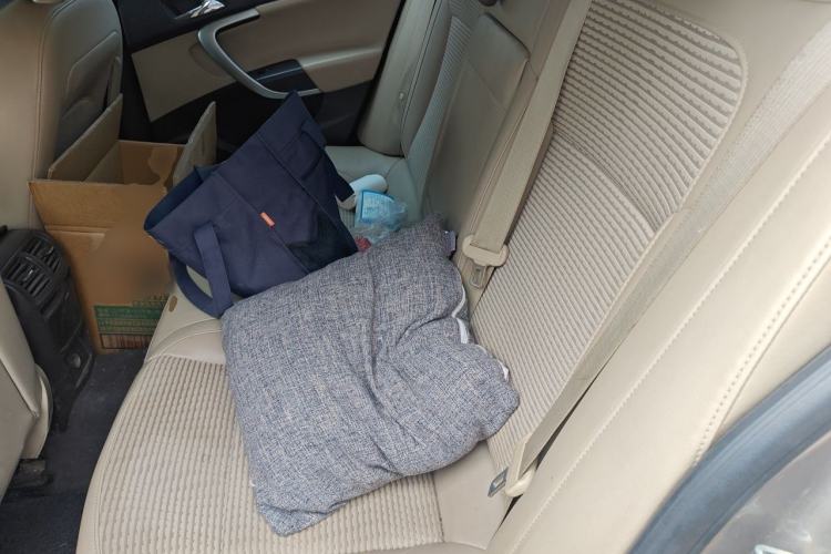Used Buick Regal 2014 2.0L Leading Fashion Edition Left Rear Seat