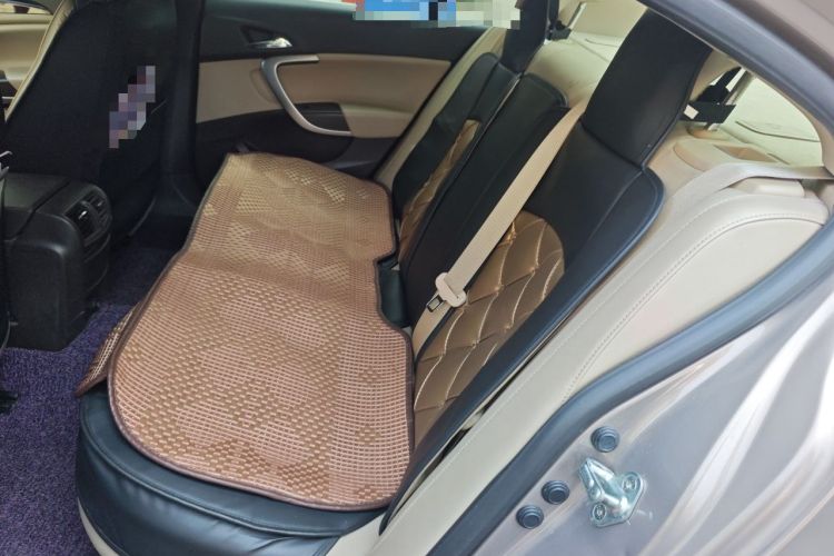 Used Buick Regal 2014 2.0L Elite Fashion Edition Left Rear Seat