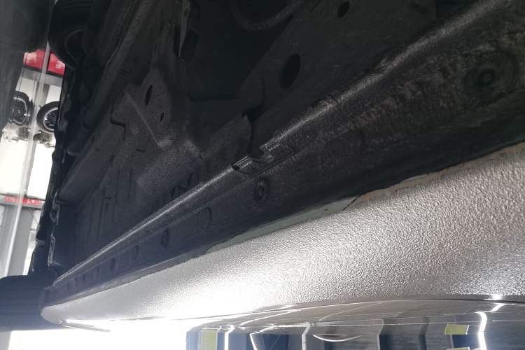 Used Buick Regal 2014 1.6T Fashionable Tech Edition Left Side Sill