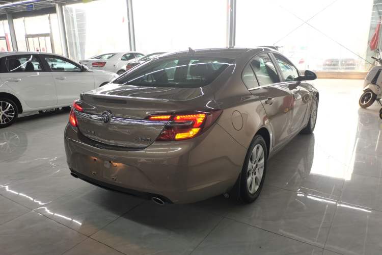Used Buick Regal 2014 1.6T Fashionable Tech Edition Rear Right 45 Deg
