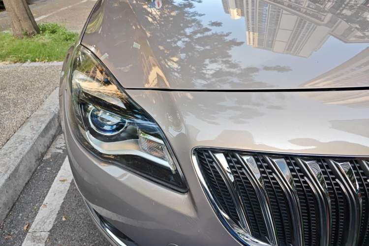 Used Buick Regal 2014 2.0L Leading Fashion Edition Right Front Headlight
