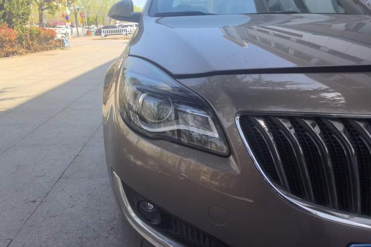 Used Buick Regal 2014 2.0L Leading Fashion Edition Right Front Headlight