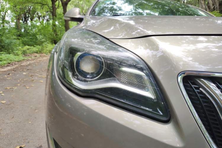 Used Buick Regal 2014 1.6T Fashionable Tech Edition Right Front Headlight