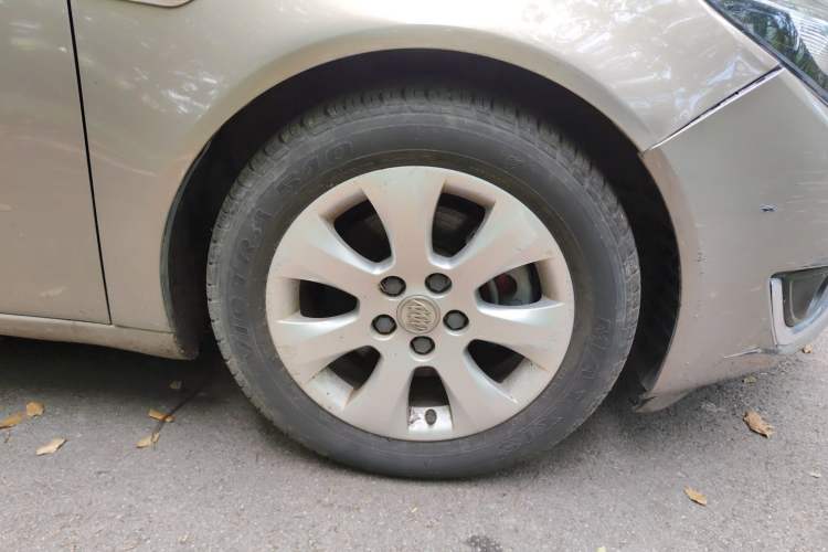 Used Buick Regal 2014 1.6T Fashionable Tech Edition Right Front Wheel Hub