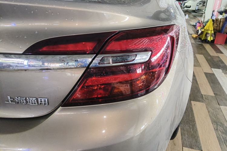 Used Buick Regal 2014 2.0L Elite Fashion Edition Right Rear Taillight