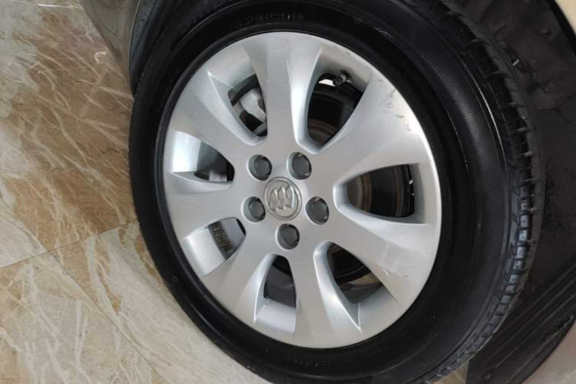 Used Buick Regal 2014 1.6T Fashionable Tech Edition Right Rear Wheel Hub
