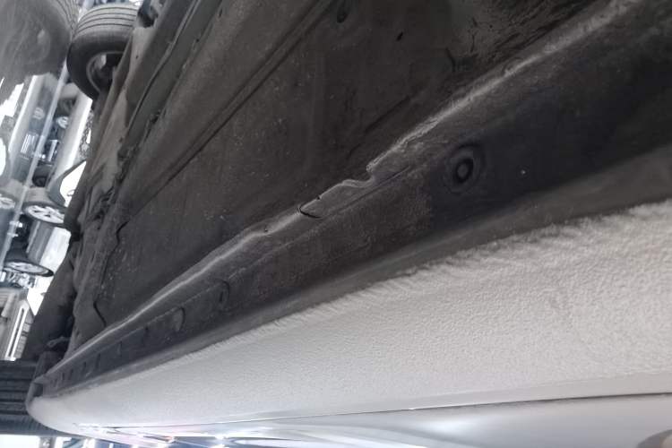 Used Buick Regal 2014 1.6T Fashionable Tech Edition Right Side Sill